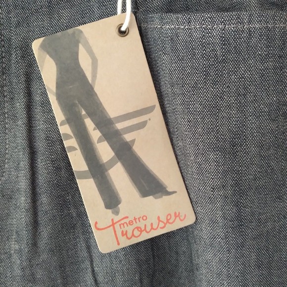 New Dockers Women’s 16P Petite Gray Metro Trousers Slacks Pants NWT - Picture 7 of 15